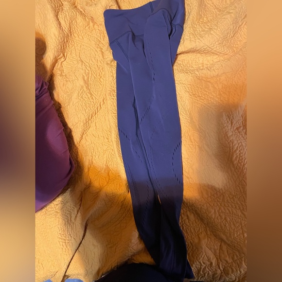 Lululemon purple leggings sz 4 - Picture 1 of 7